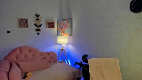 Kaya online show from September 2025 04:01:02 AM