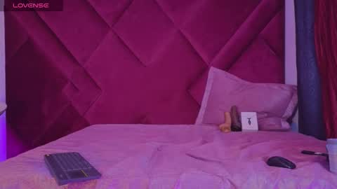 Snapshot of kayalstone chatting on October 2025 07:32:01 AM Cattleya stone online show from October 2025 07:32:01 AM