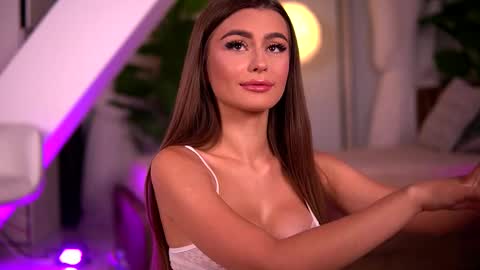 kaylabray online show from September 2025 03:41:02 AM