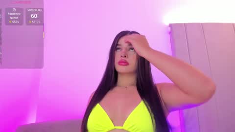 Snapshot of kaylarossi chatting on October 2025 07:21:01 PM Kayla online show from October 2025 07:21:01 PM