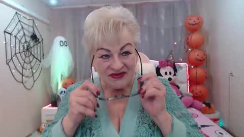 Snapshot of kaylesmoll chatting on October 2025 06:39:02 PM kaylesmoll online show from October 2025 06:39:02 PM