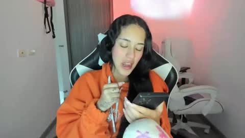 Snapshot of kaylie_xxx chatting on September 2025 11:15:01 AM kaylie online show from September 2025 11:15:01 AM