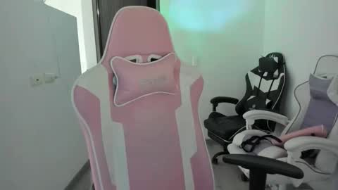 Snapshot of kaylie_xxx chatting on October 2025 11:11:02 AM kaylie online show from October 2025 11:11:02 AM