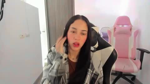 Snapshot of kaylie_xxx chatting on October 2025 11:55:01 AM kaylie online show from October 2025 11:55:01 AM