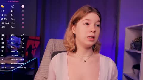 Snapshot of kaylisse chatting on November 2025 06:46:01 AM Hi Im Arina 3 online show from November 2025 06:46:01 AM