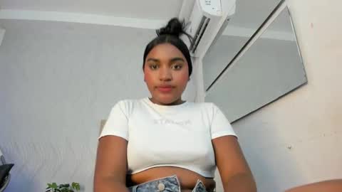 Snapshot of kayna_gomez chatting on November 2025 07:27:02 PM Kayna online show from November 2025 07:27:02 PM