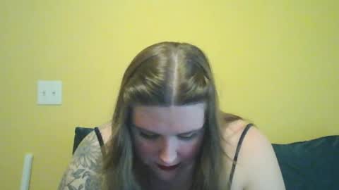 Snapshot of kaytiebird96 chatting on November 2025 05:33:01 PM Katie Bird online show from November 2025 05:33:01 PM