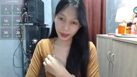 Snapshot of kc_slutmoree chatting on October 2025 04:24:01 AM Its me Cora online show from October 2025 04:24:01 AM