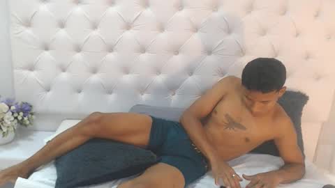 keiner_vasquez online show from September 2025 07:24:02 PM