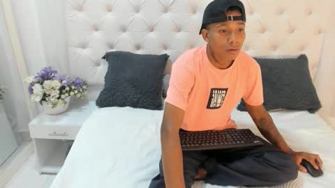 keiner_vasquez online show from September 2025 07:03:01 PM