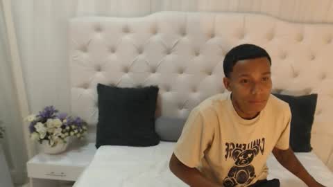 keiner_vasquez online show from September 2025 07:15:02 PM