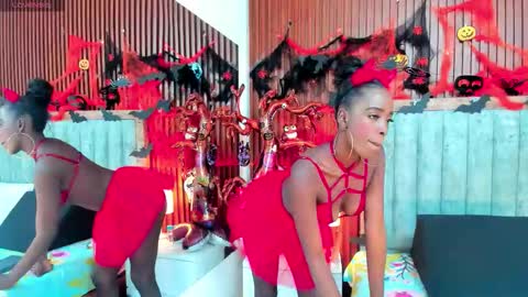 Keisha online show from October 2025 11:33:02 AM