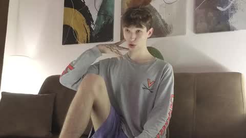 Mark online show from October 2025 04:52:01 PM