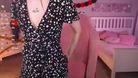 Rina online show from November 2025 07:32:01 AM