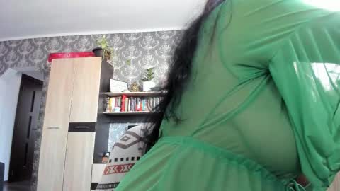 Monday - Friday  08 am - 3 pm GMT 3 online show from October 2025 08:49:01 AM