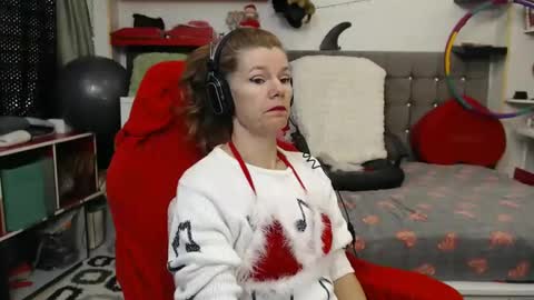 Snapshot of kellynumber chatting on December 2024 04:04:01 PM kelly online show from December 2024 04:04:01 PM