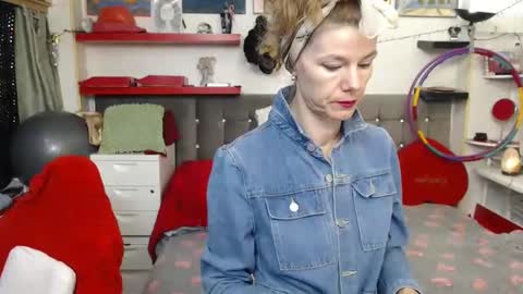 Snapshot of kellynumber chatting on December 2024 12:43:02 AM kelly online show from December 2024 12:43:02 AM
