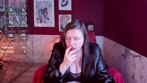 Kelly online show from February 2025 04:52:01 PM