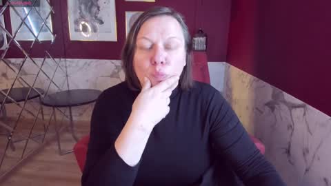 Kelly online show from February 2025 01:22:01 PM