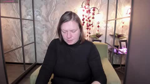 Kelly online show from February 2025 01:27:01 PM