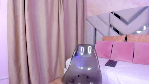 Snapshot of kellyy_cooper chatting on January 2025 09:08:01 AM Kelly online show from January 2025 09:08:01 AM