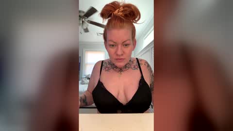 kelzblowswoods online show from December 2025 03:53:01 PM