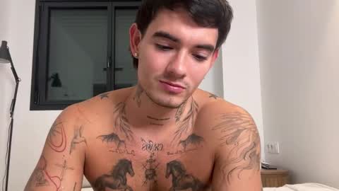 Snapshot of kenboyea_ chatting on October 2025 03:07:02 PM luis carlos esteban online show from October 2025 03:07:02 PM