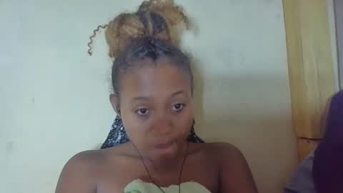 Kenchy online show from November 2025 04:36:01 AM