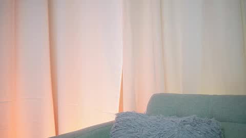 Snapshot of kendaldubai chatting on November 2025 08:42:01 PM Kendal online show from November 2025 08:42:01 PM