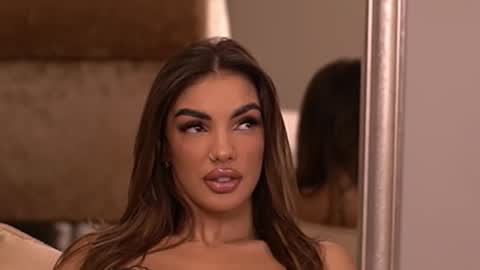 Kendal online show from October 2025 08:39:02 PM