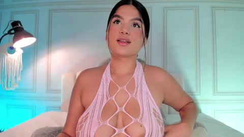 Snapshot of kendall_jonss chatting on November 2025 10:38:02 AM online show from November 2025 10:38:02 AM