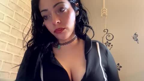 Kendall Kandy online show from October 2025 03:29:01 PM