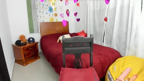 Fernanda online show from November 2025 03:46:01 PM