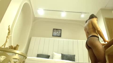 kendra_lux1 online show from September 2025 01:38:02 PM