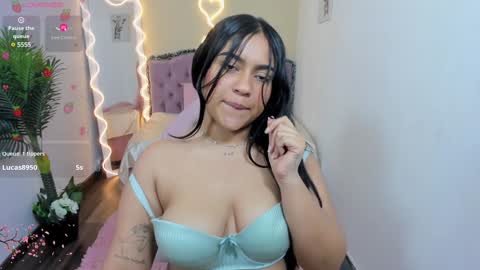 Snapshot of kendra_tay chatting on January 2025 09:00:01 AM kendra online show from January 2025 09:00:01 AM