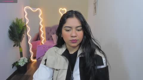 Snapshot of kendra_tay chatting on February 2025 03:22:01 AM kendra online show from February 2025 03:22:01 AM