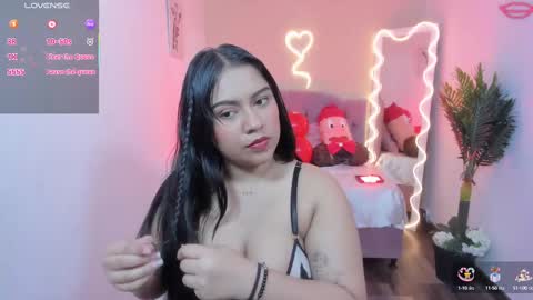 Snapshot of kendra_tay chatting on February 2025 03:42:01 AM kendra online show from February 2025 03:42:01 AM