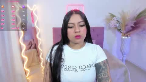 Snapshot of kendra_tay chatting on November 2025 03:19:02 AM kendra online show from November 2025 03:19:02 AM