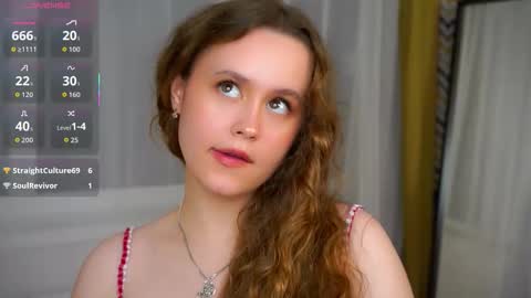 Kira online show from October 2025 06:52:02 PM