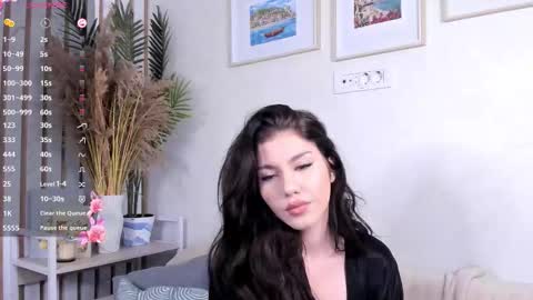 Kendra Kiss online show from October 2025 08:40:01 PM