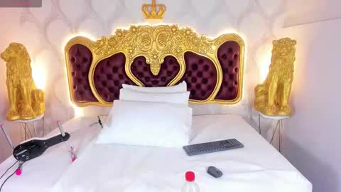 Snapshot of kendralholson chatting on October 2025 04:57:02 AM Kendral online show from October 2025 04:57:02 AM