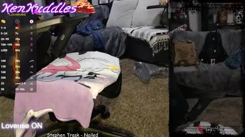 Snapshot of kenkuddles chatting on November 2025 01:28:02 AM Ken Kuddles online show from November 2025 01:28:02 AM