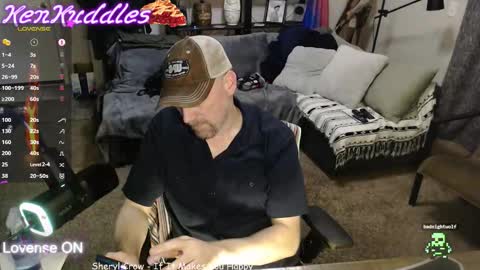 Snapshot of kenkuddles chatting on November 2025 12:31:02 AM Ken Kuddles online show from November 2025 12:31:02 AM