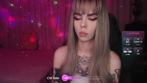 Snapshot of kerry_kirk chatting on December 2024 09:20:02 PM Kerry online show from December 2024 09:20:02 PM