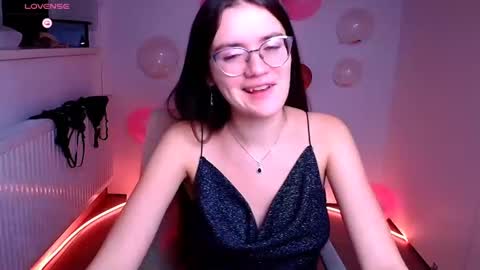 Ketrin online show from February 2025 10:43:02 PM