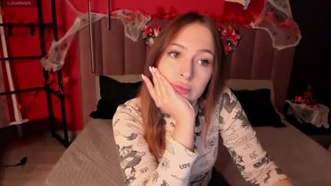 KatrinaKetrin online show from October 2025 01:28:01 AM