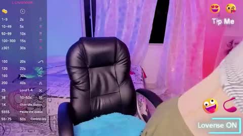 Snapshot of ketzia_doll chatting on October 2025 12:29:01 AM Ketzia online show from October 2025 12:29:01 AM