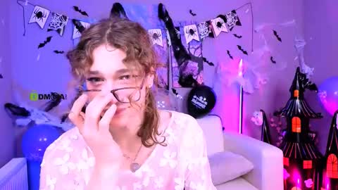 kevi here online show from October 2025 07:57:02 PM