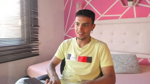   online show from December 2024 09:00:01 PM