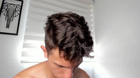 Snapshot of kevin_ahs1 chatting on January 2025 08:18:02 PM Kevin Ahs online show from January 2025 08:18:02 PM